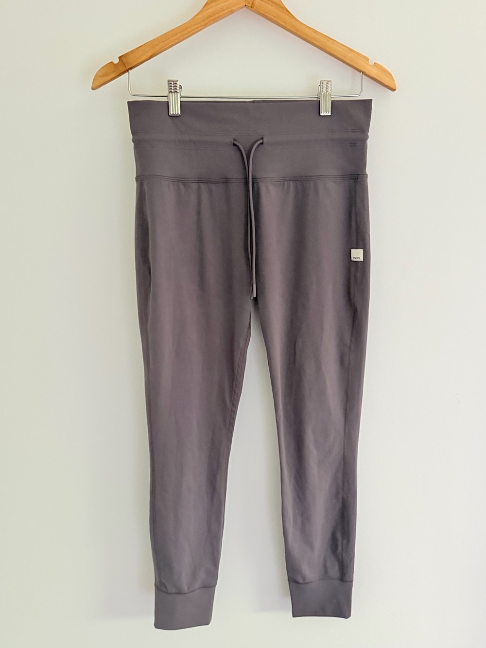 Vuori Daily Jogger Dusty Lavender Performance Pants Size Large